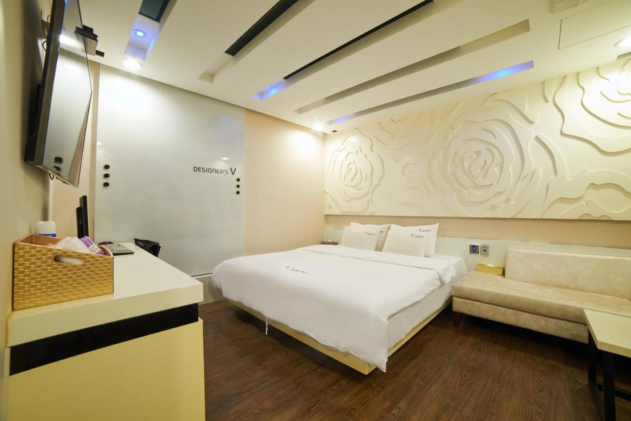 Busan Premium V Hotel Exterior photo
