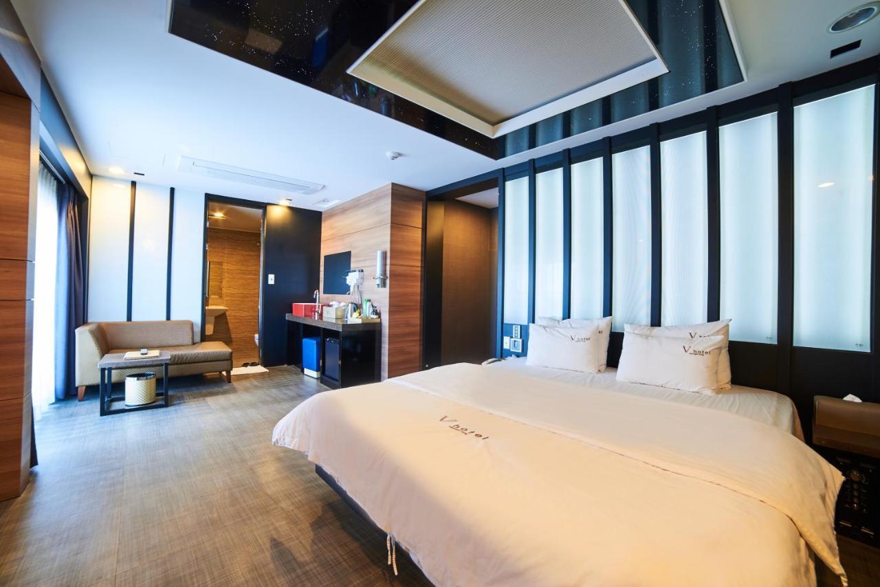 Busan Premium V Hotel Exterior photo