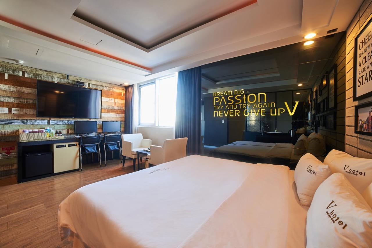 Busan Premium V Hotel Exterior photo